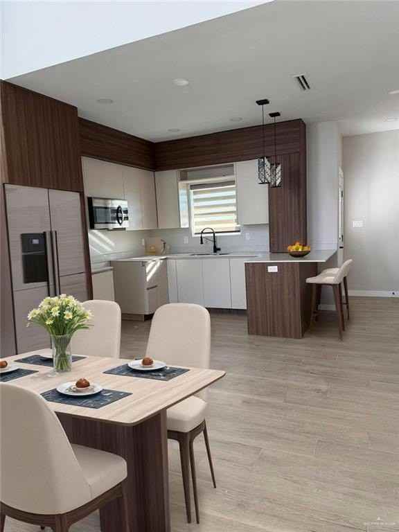 2202 Corales St - Photo 3 of 13