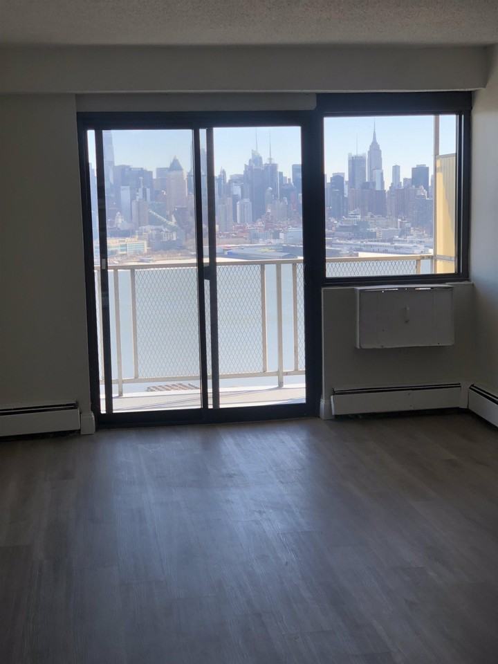 5710 Kennedy Blvd E #20G - Photo 4 of 18