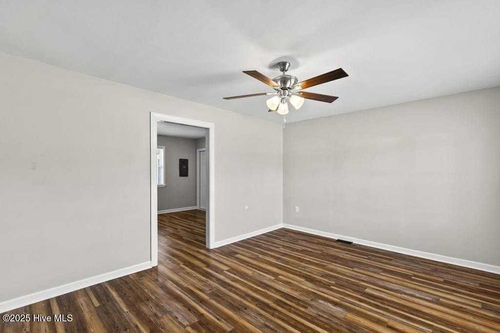 17 Crown Point Rd - Photo 5 of 22