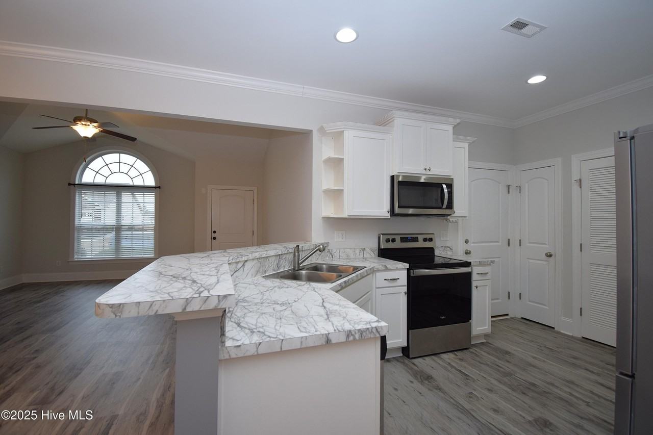 3503 Gaston Way Unit B #B - Photo 6 of 19