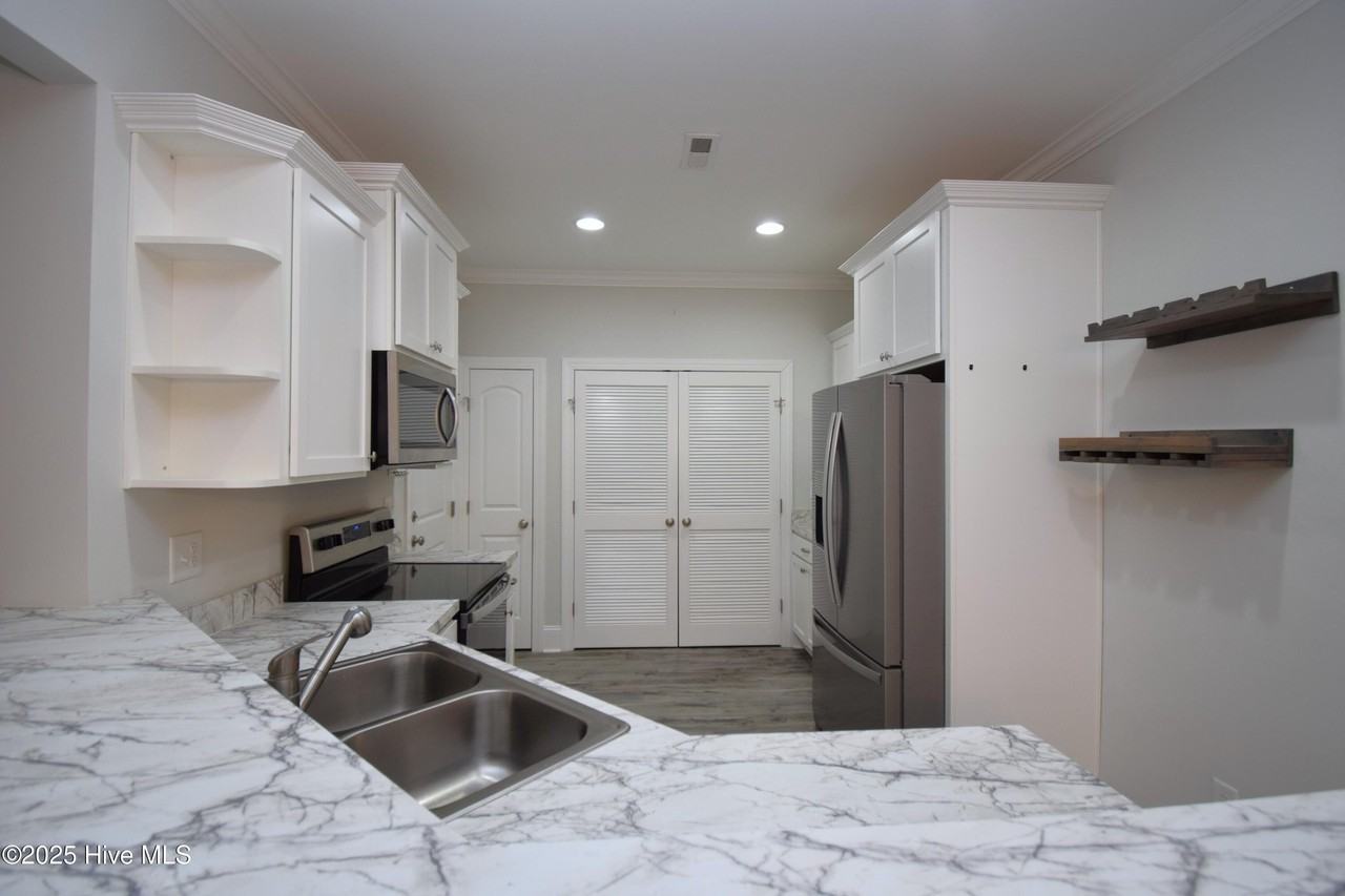 3503 Gaston Way Unit B #B - Photo 7 of 19