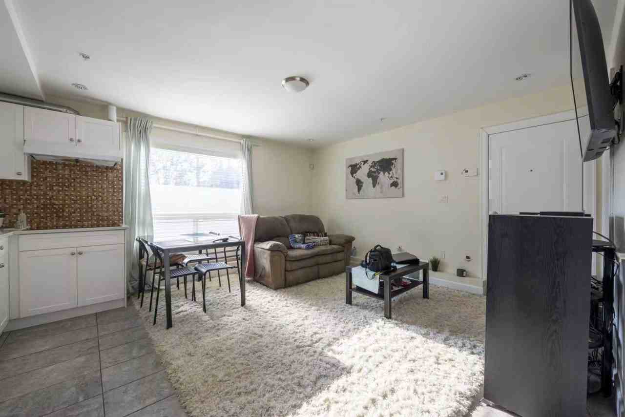 3162 Euclid Avenue - Photo 2 of 8