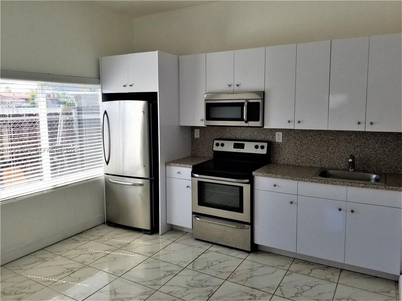 48 Nw 23rd Ave #46 - Photo 4 of 6