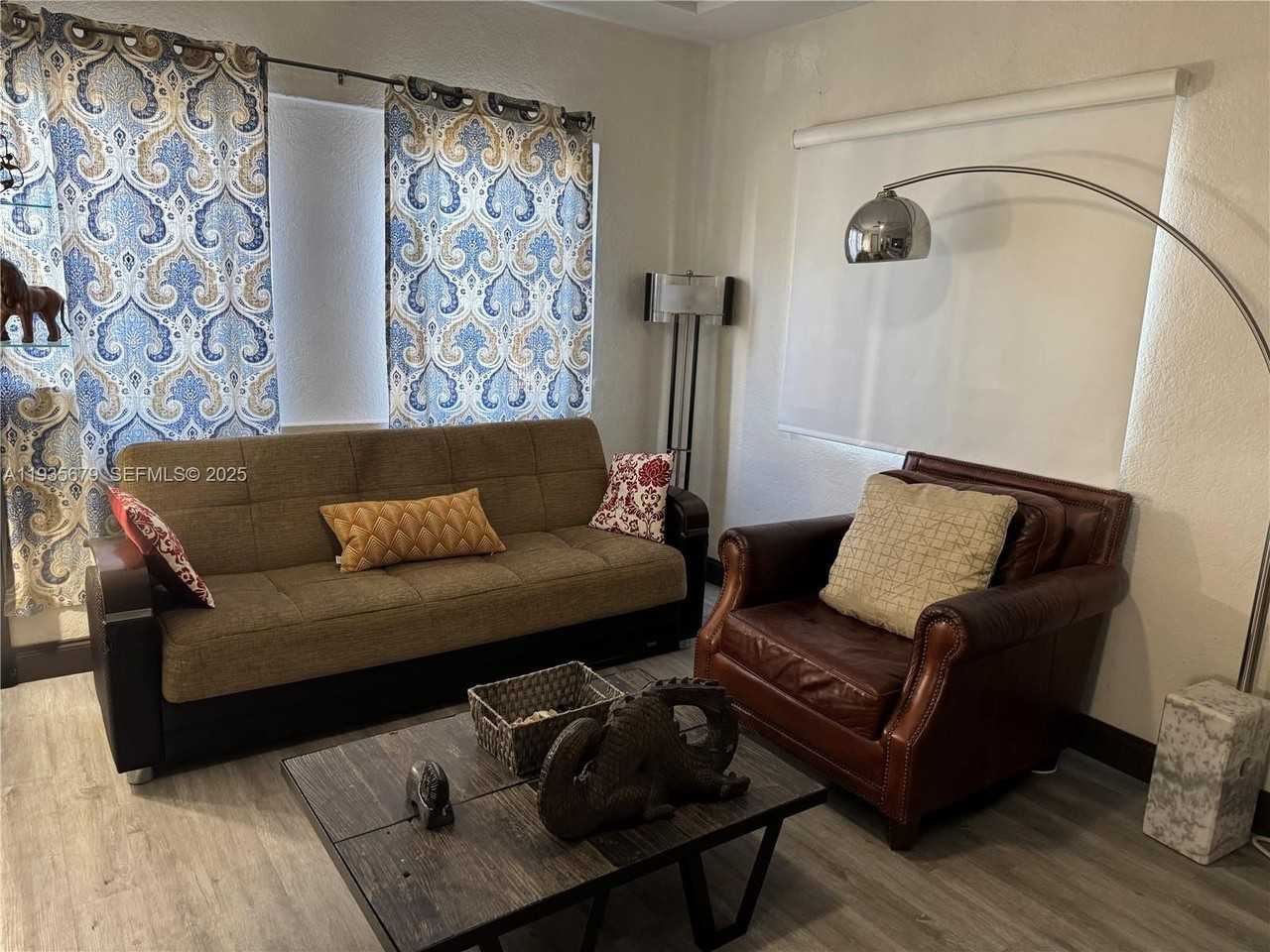 168 Nw 53rd St #1 - Photo 2 of 10