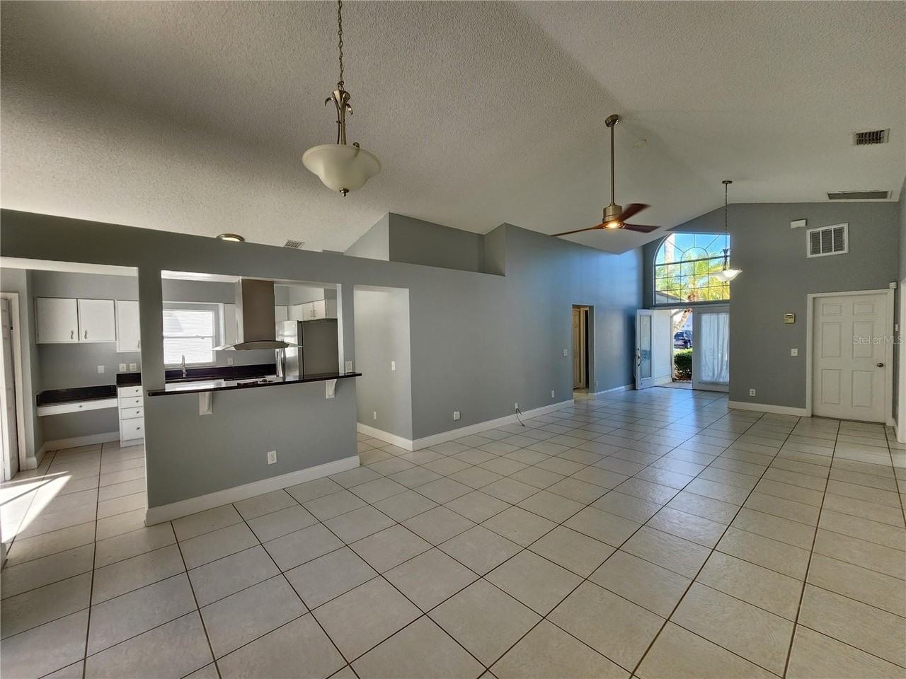 12516 Britwell Ct - Photo 4 of 18