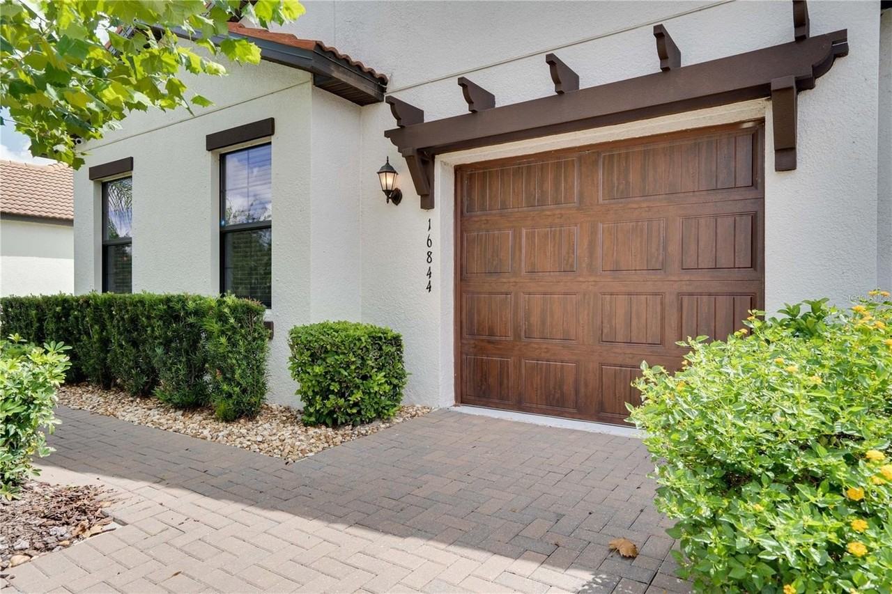 16844 Whisper Elm St - Photo 3 of 35