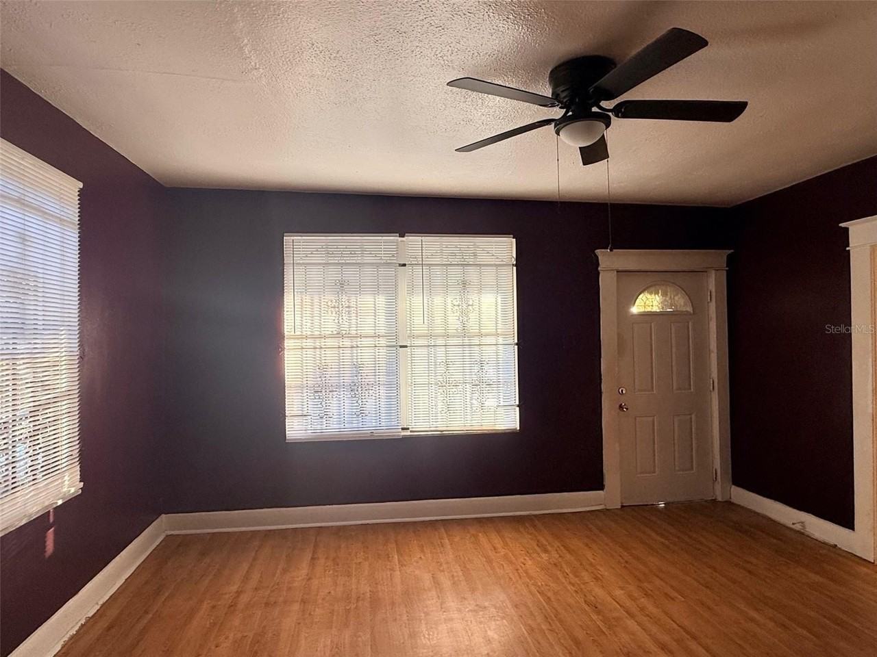 2912 Ybor St - Photo 2 of 24