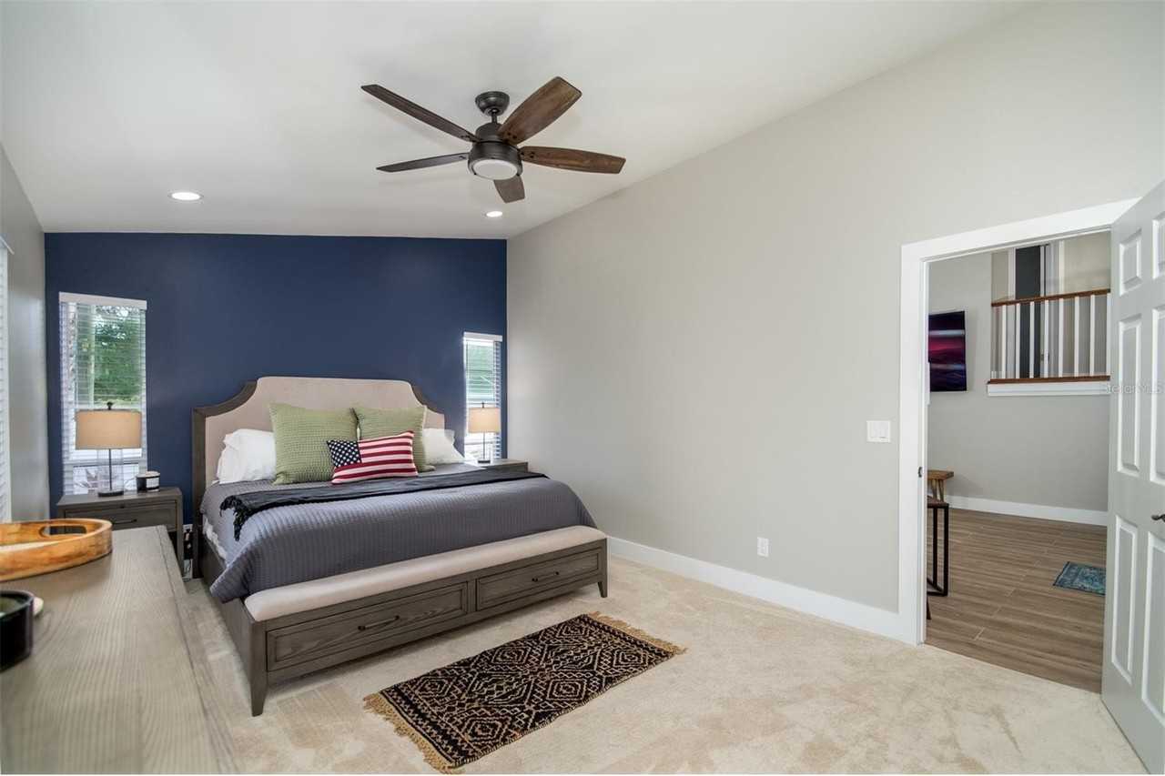 1106 Goshen Rd - Photo 6 of 39