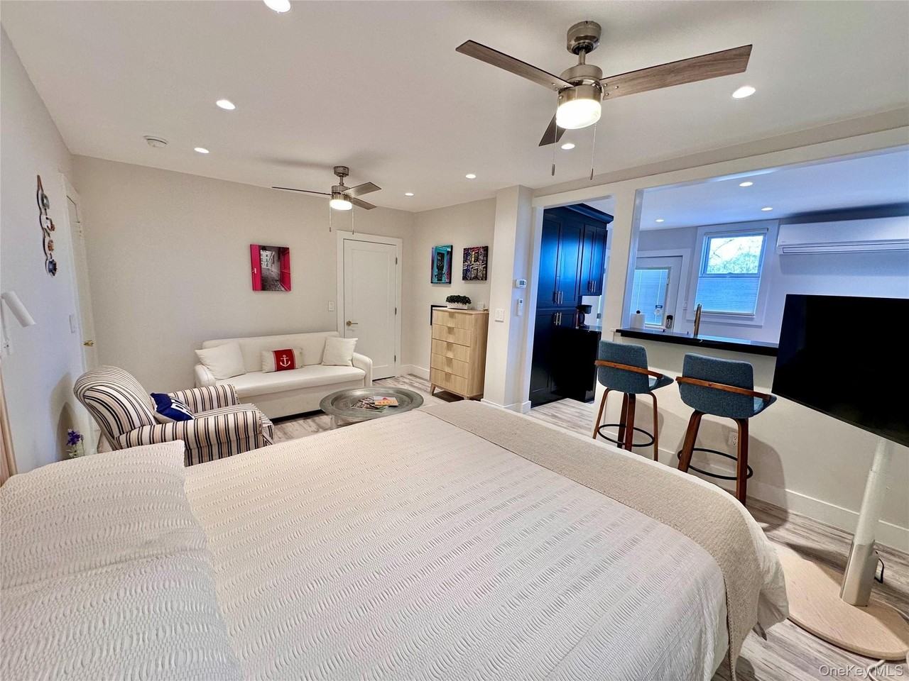 94 Main St Unit 3 #3 - Photo 5 of 12