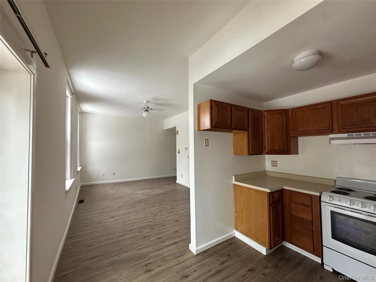 165 Ulster Ave Apt 7 #7 - Photo 7 of 21