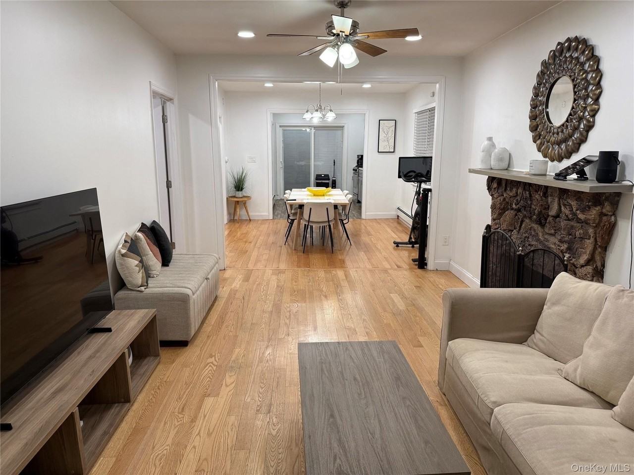 49 Ostend Rd - Photo 3 of 7