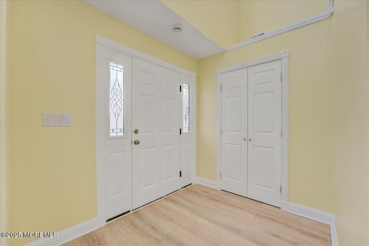 29 Lohsen Ave - Photo 2 of 25