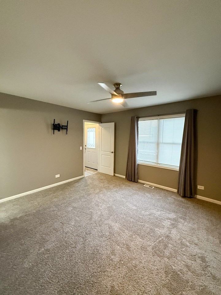 7745 W Harbor Ct - Photo 7 of 18