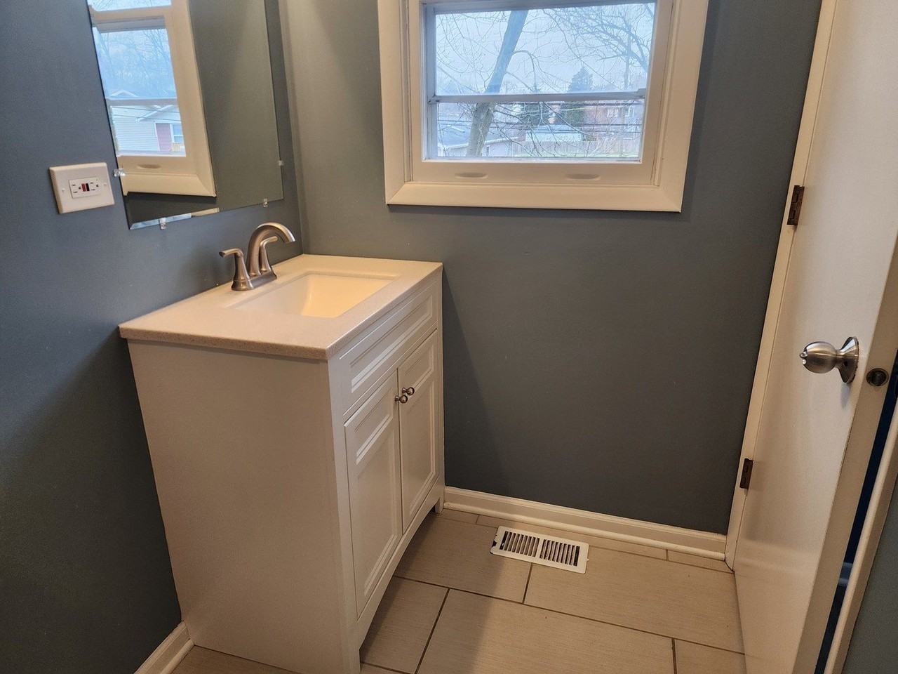 1325 Glenview Ct - Photo 5 of 22