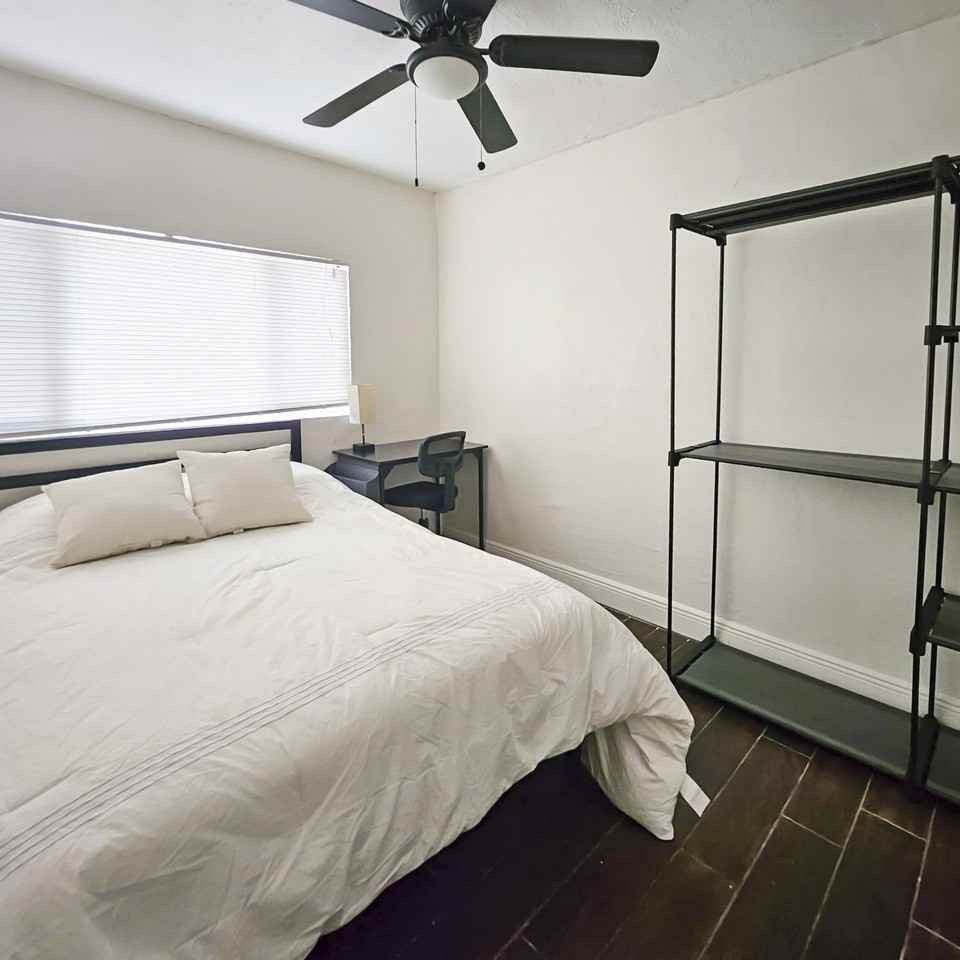 Cassius St - Photo 3 of 4