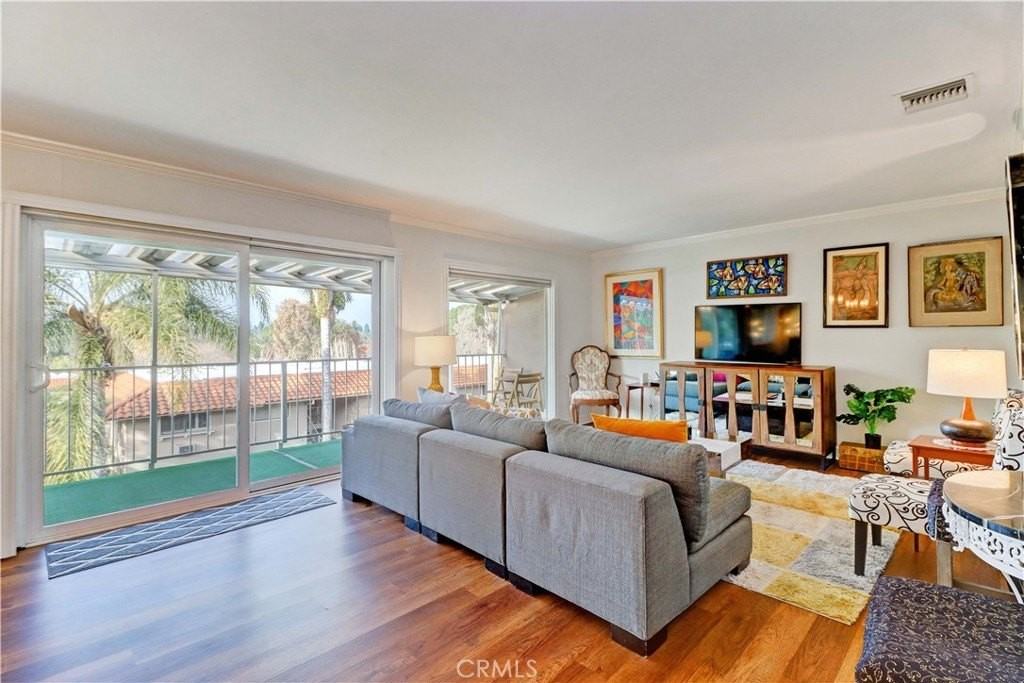 881 Via Mendoza #O - Photo 2 of 47