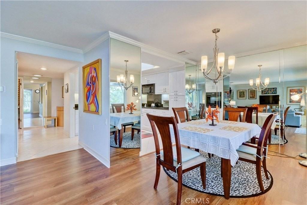 881 Via Mendoza #O - Photo 3 of 47