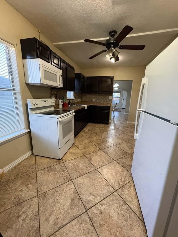 E Alabama St - Photo 6 of 21