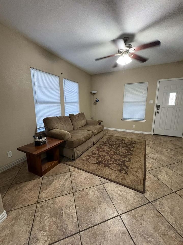 E Alabama St - Photo 7 of 21