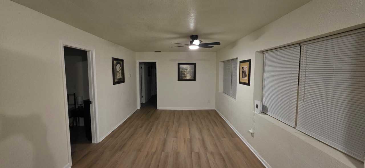 Nw 35th Ter - Photo 3 of 11