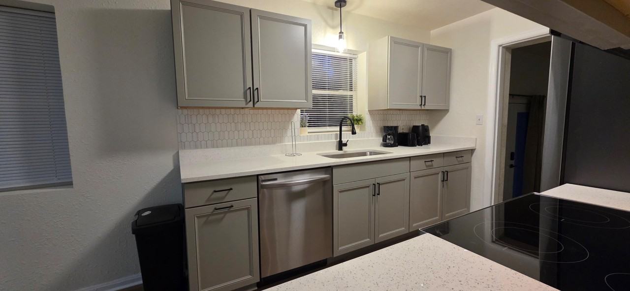 Nw 35th Ter - Photo 5 of 11