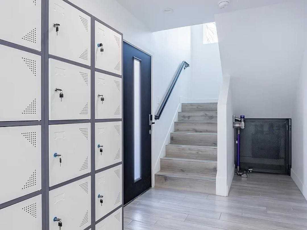 W 35th St - Photo 5 of 18