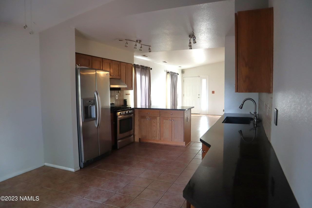 6160 N Christmas Tree Ln - Photo 6 of 22