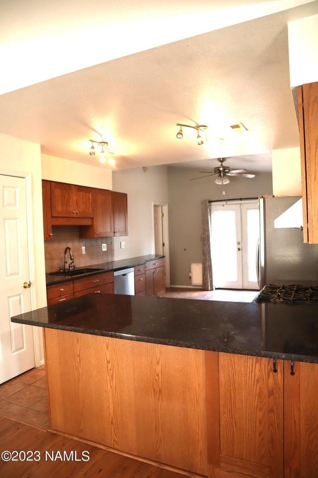 6160 N Christmas Tree Ln - Photo 7 of 22