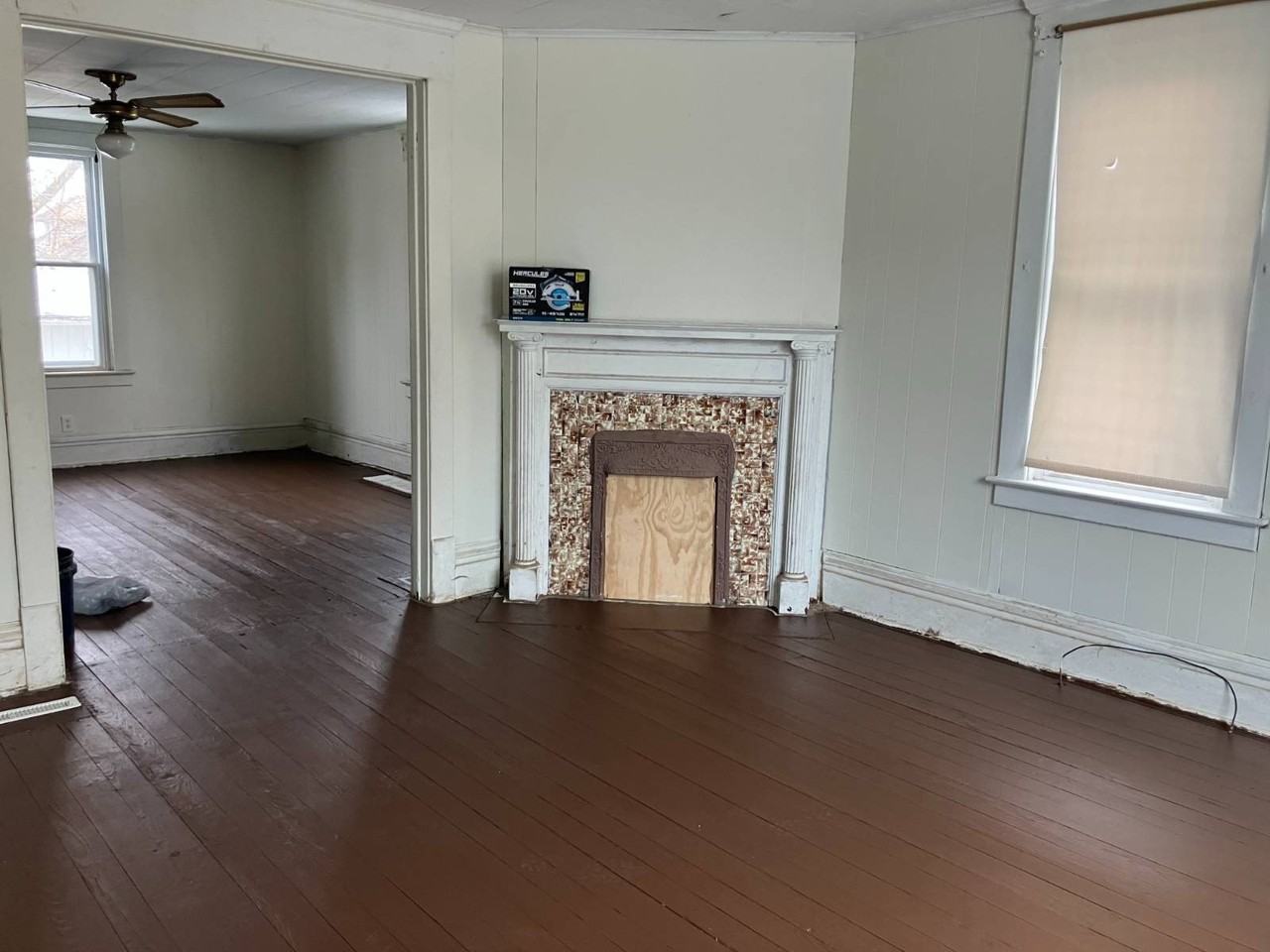 736 S Seneca Ave - Photo 6 of 22