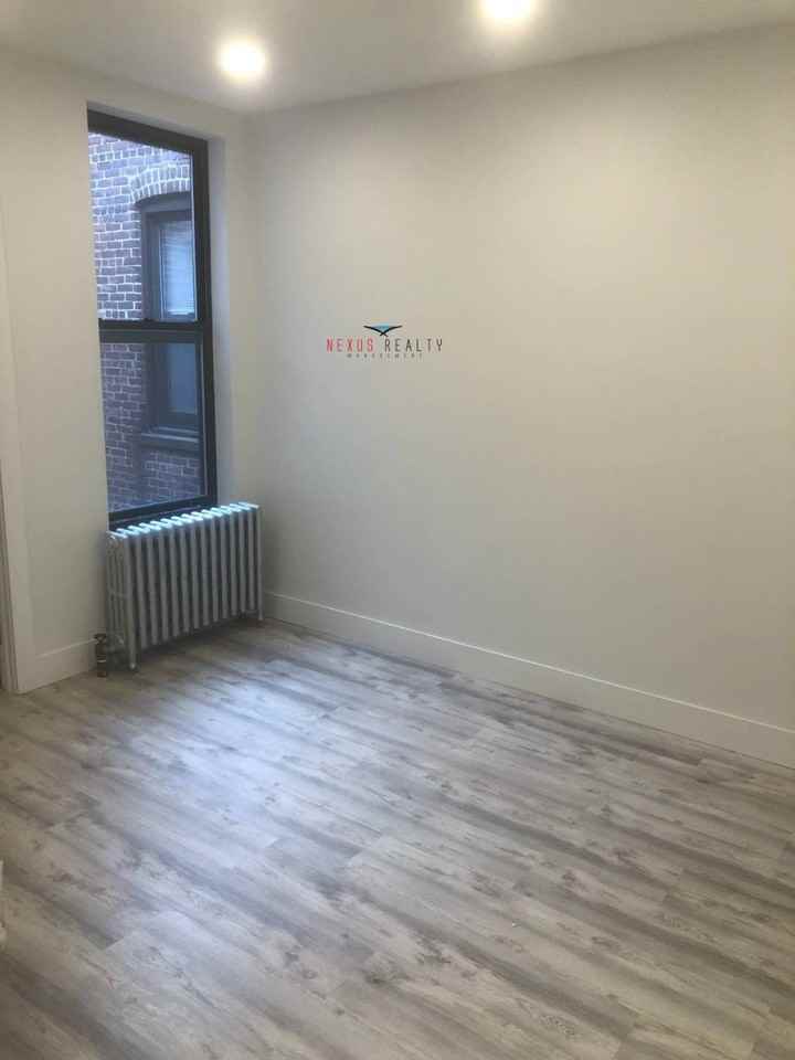 45th Street & 31st Avenue - Photo 3 of 4