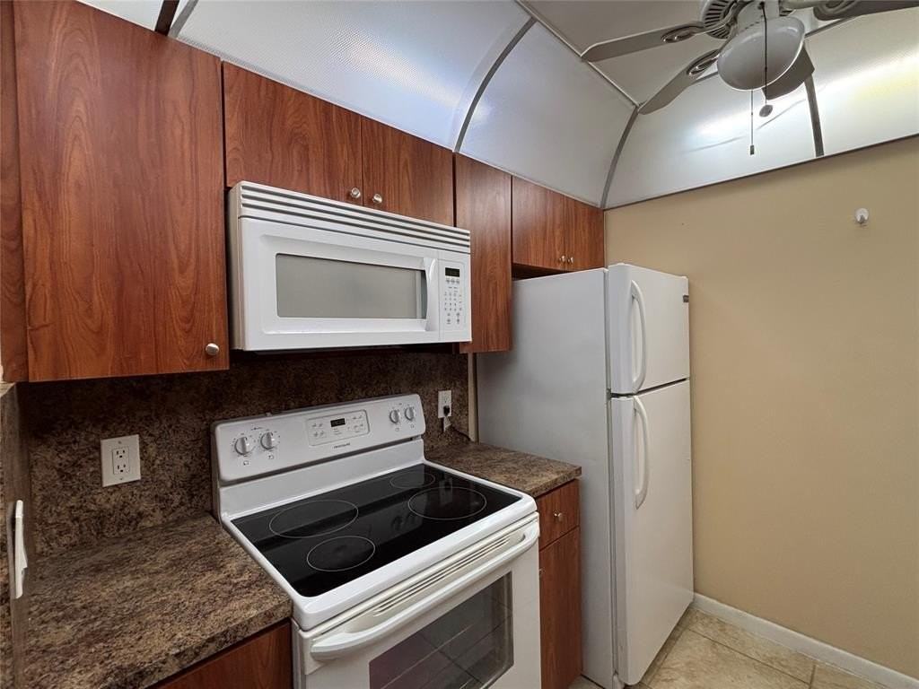 1401 Sw 135th Ter #307H - Photo 3 of 17