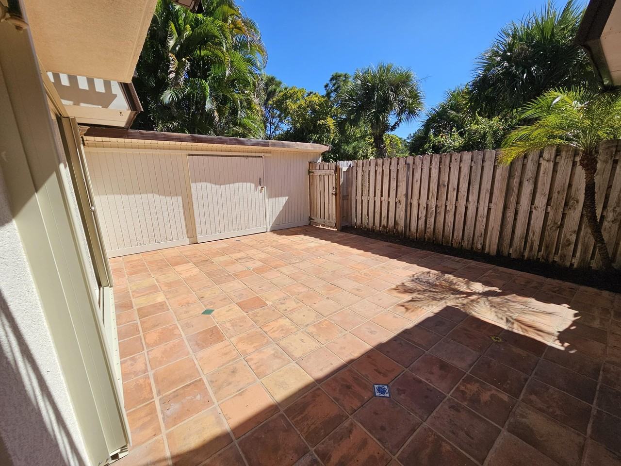 5748 Se Riverboat Dr - Photo 2 of 40