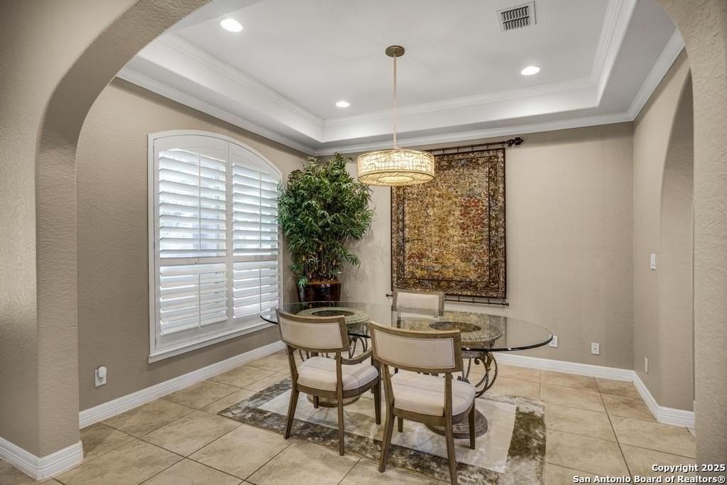 3439 Monterrey Oak - Photo 5 of 33