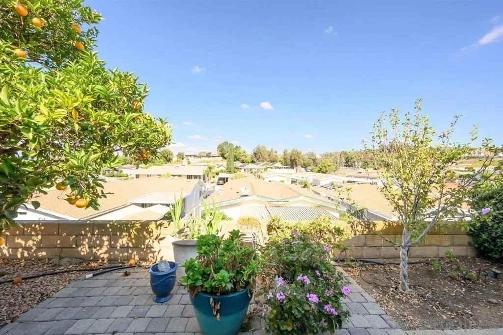 1811 Lynx Gln - Photo 3 of 24