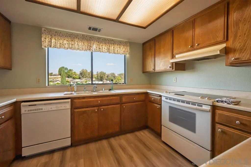 1811 Lynx Gln - Photo 7 of 24