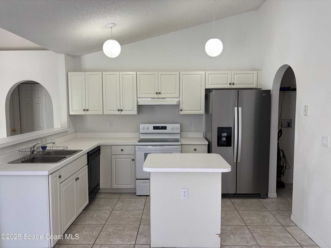 117 Hillock Ave Nw - Photo 4 of 17