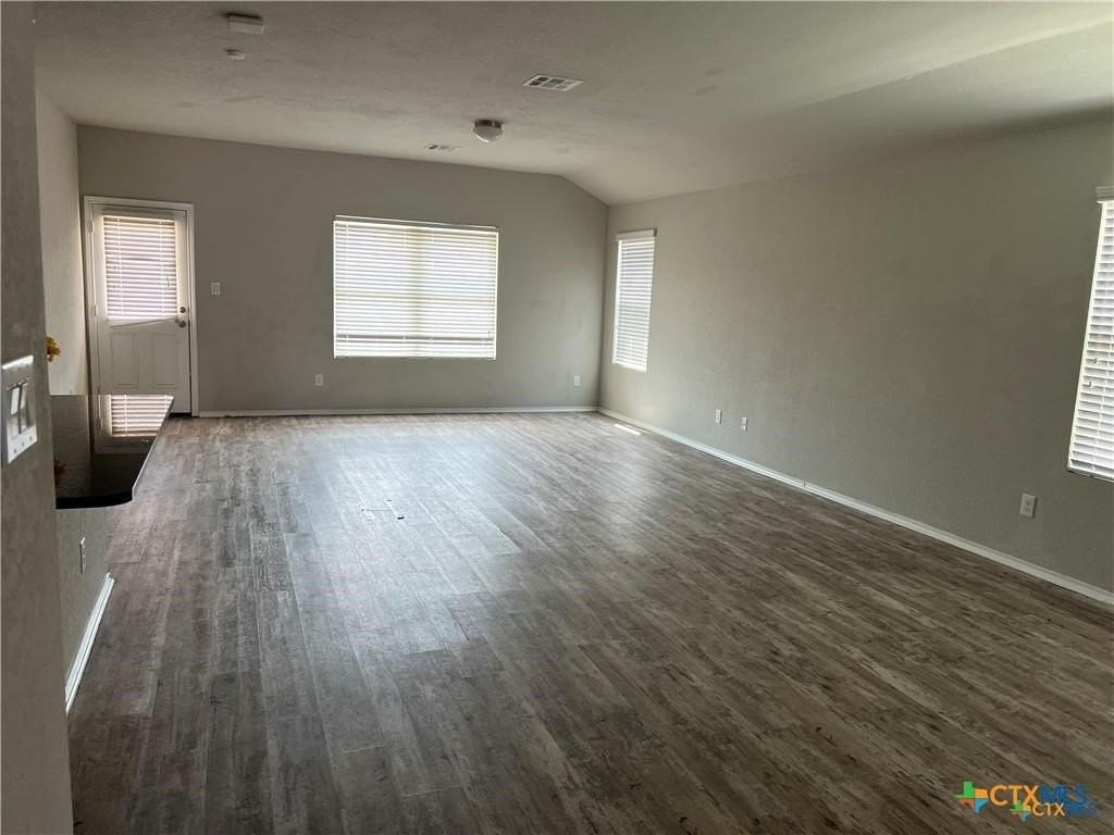 2425 Arctic Warbler - Photo 2 of 4