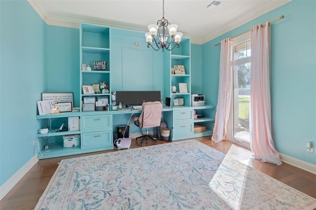 4108 Linda Ln - Photo 3 of 23