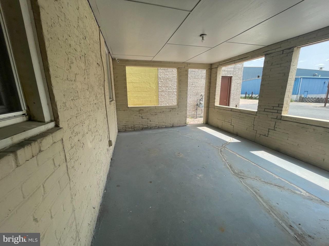 32 Franklin St Apt B - Photo 2 of 14