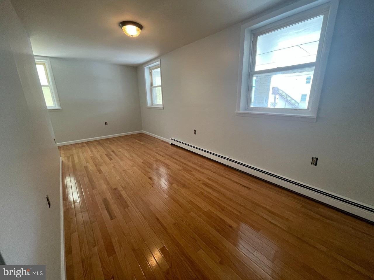 32 Franklin St Apt B - Photo 5 of 14