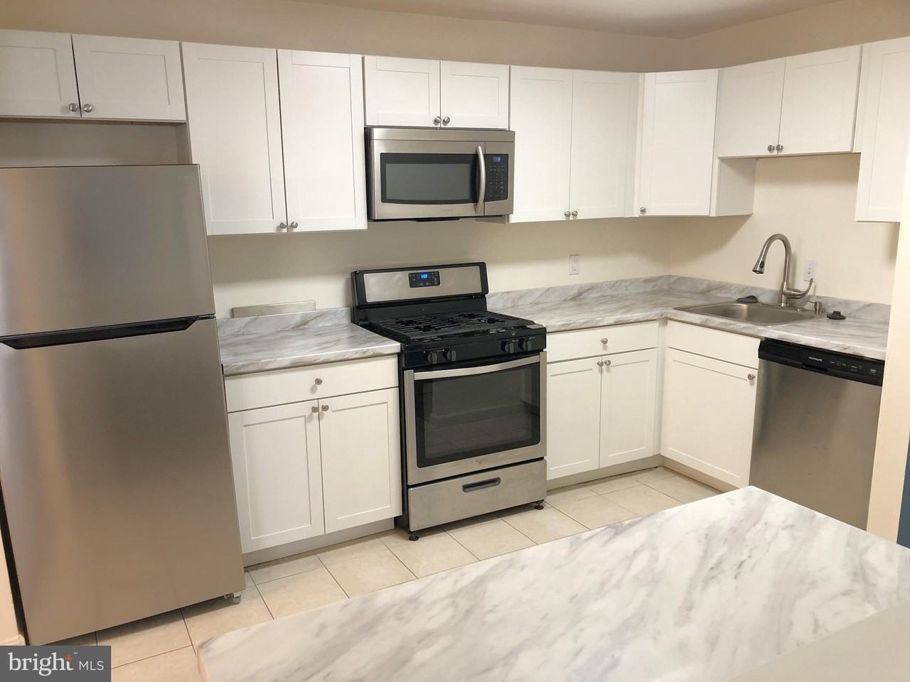 884 Quince Orchard Blvd Apt T2 #T2 - Photo 2 of 23