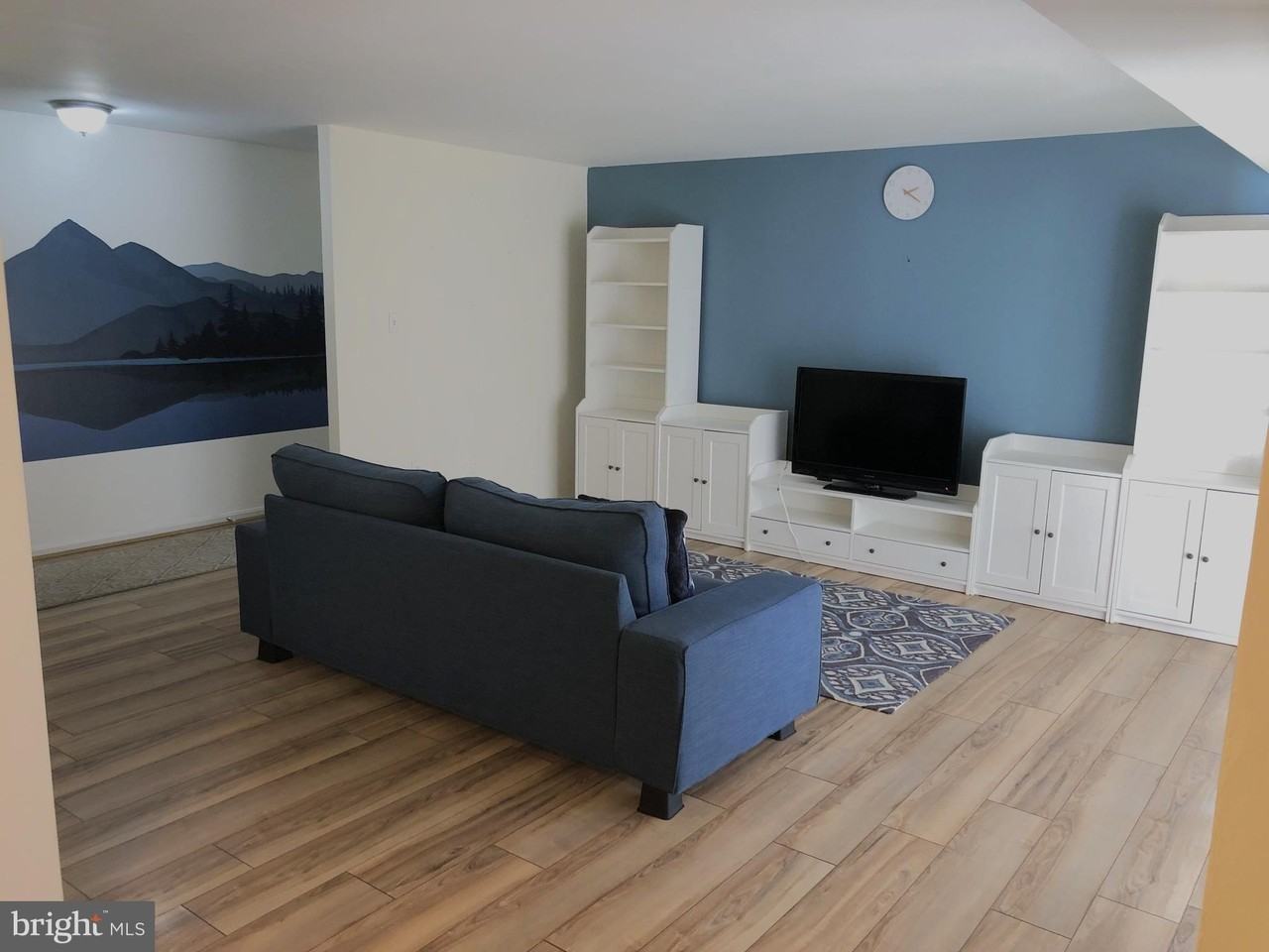 884 Quince Orchard Blvd Apt T2 #T2 - Photo 4 of 23