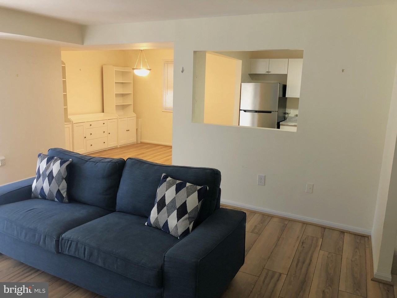 884 Quince Orchard Blvd Apt T2 #T2 - Photo 5 of 23