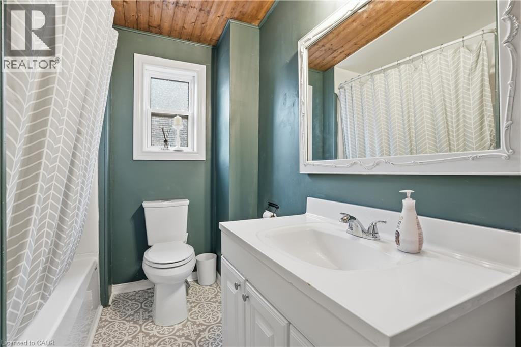 313 Mary St #1 - Photo 4 of 6