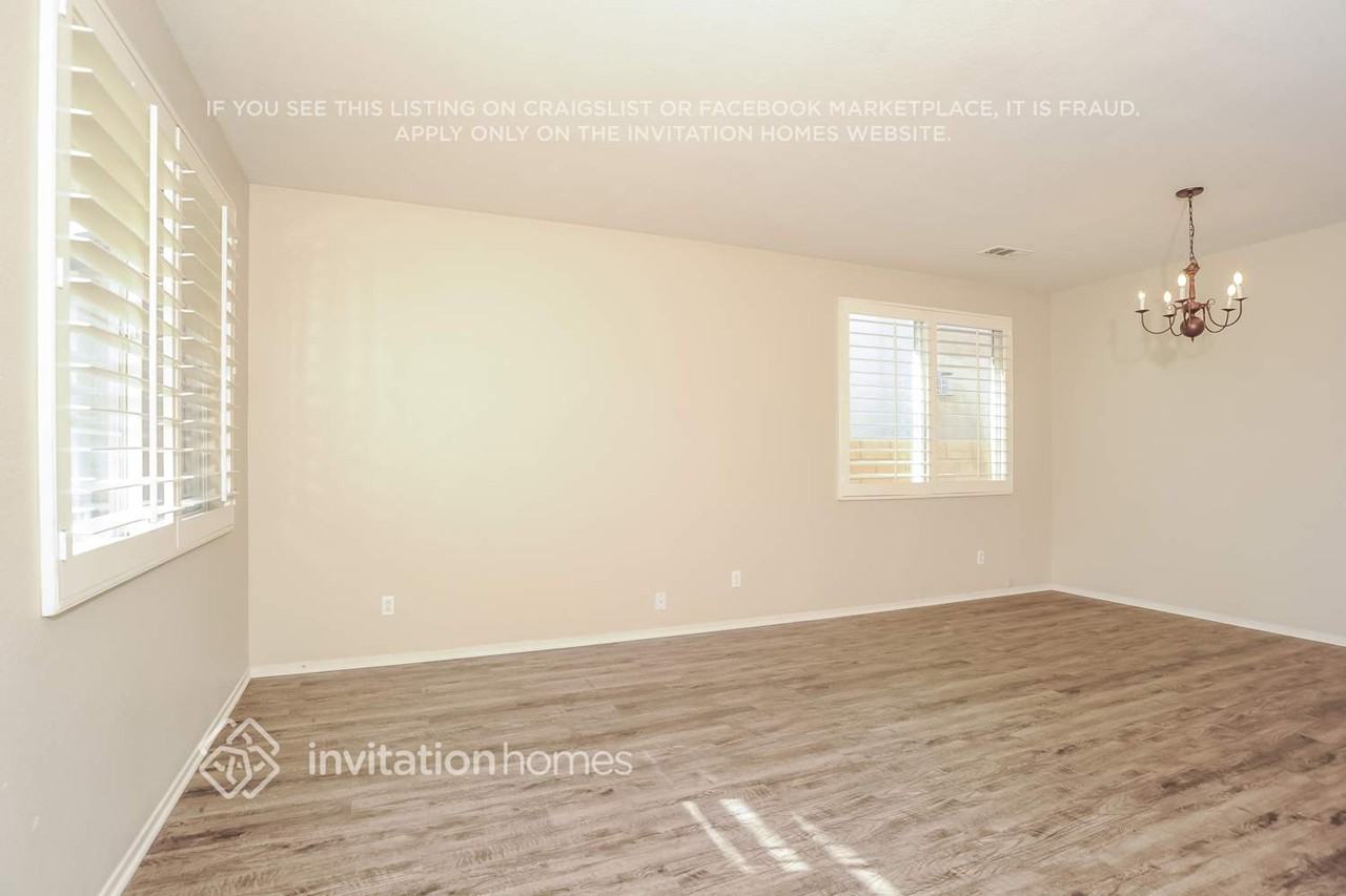 5815 W Avenue J12 - Photo 3 of 17