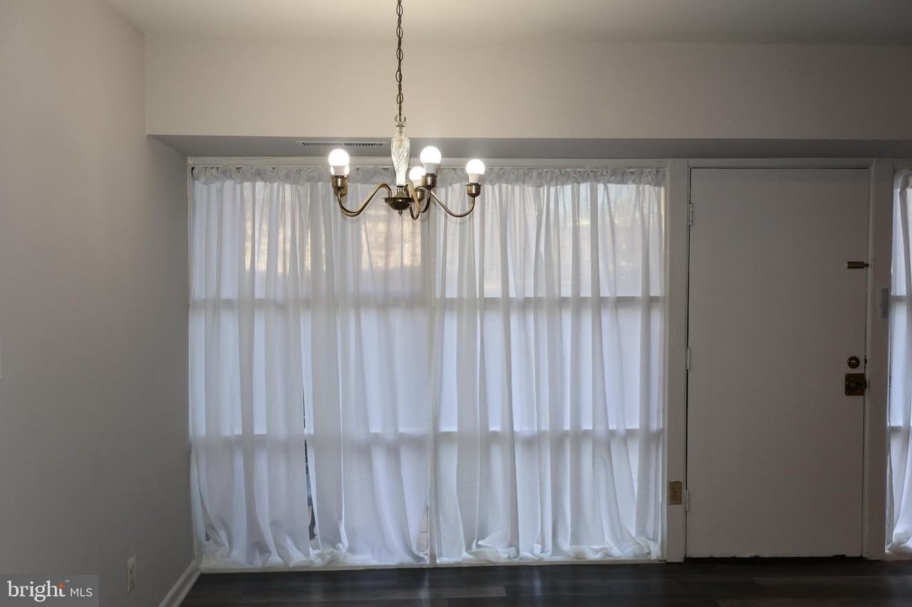 4951 Americana Dr Apt T6 #T6 - Photo 7 of 39