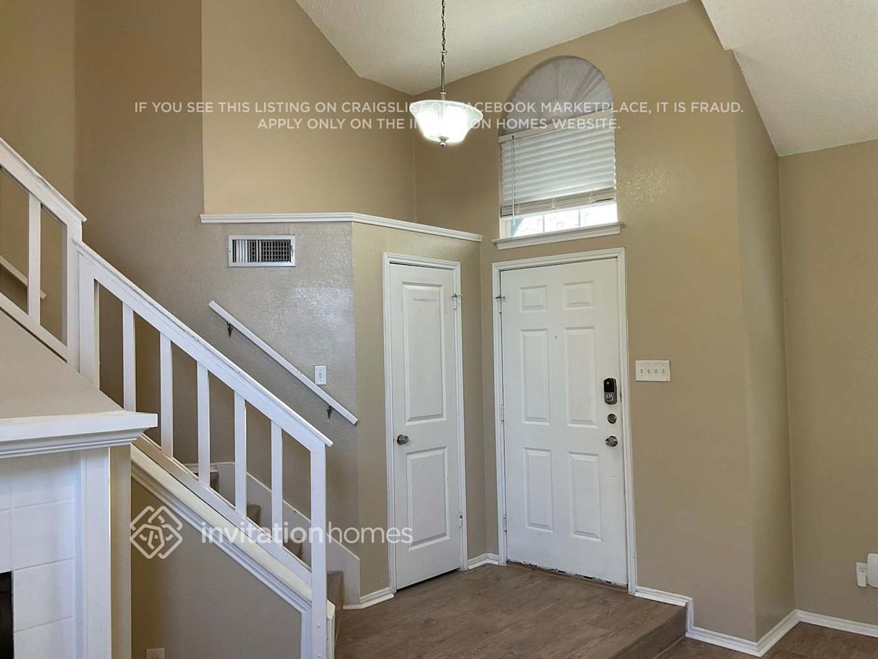 2207 Bennington Dr - Photo 5 of 23