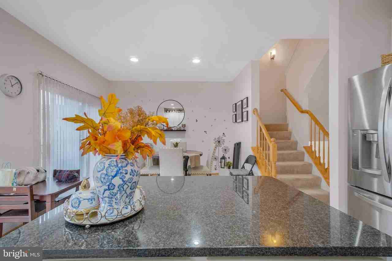 20751 Bridalveil Falls Ter - Photo 5 of 32