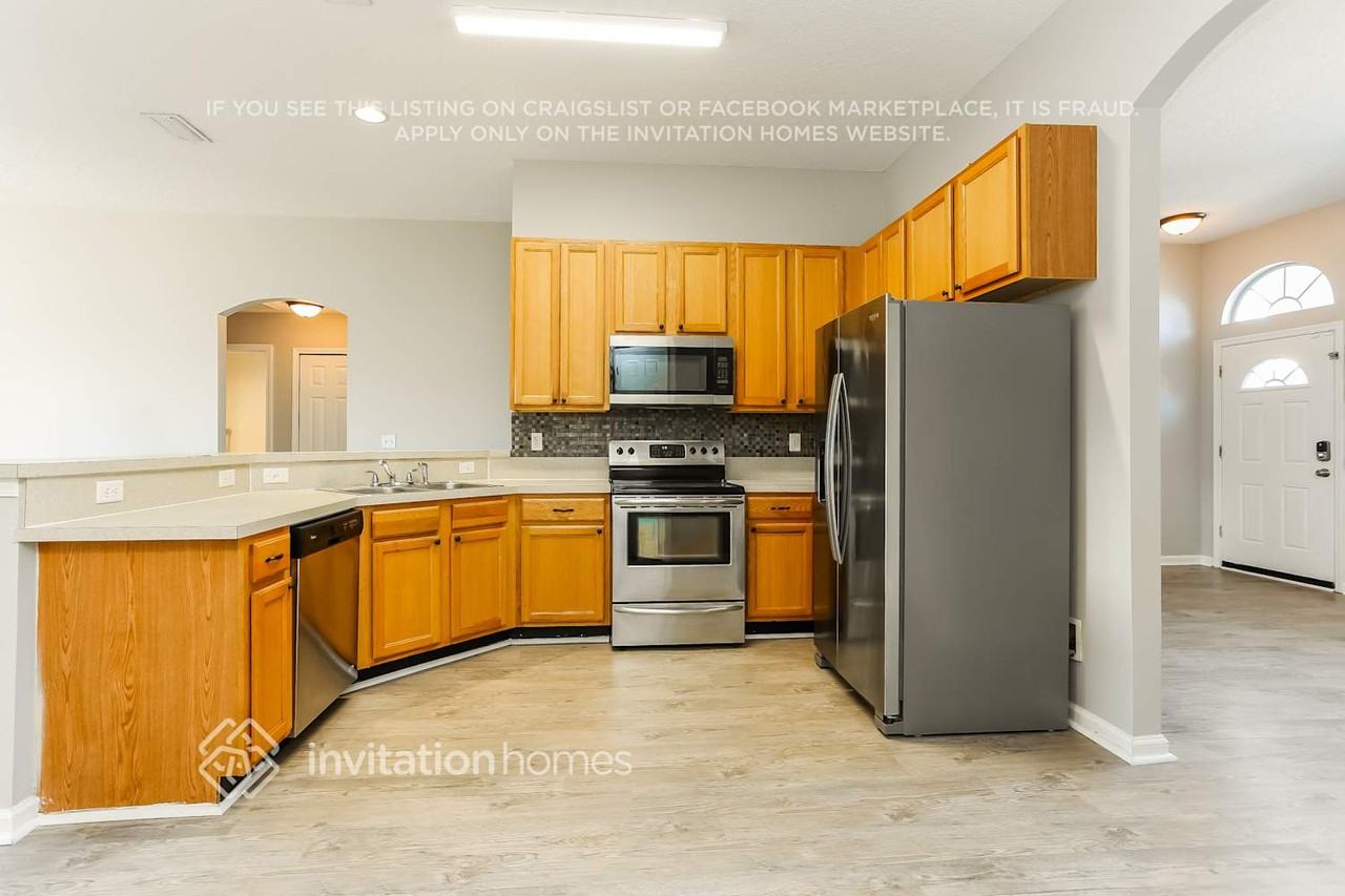 9220 Hawks Point Dr - Photo 7 of 17