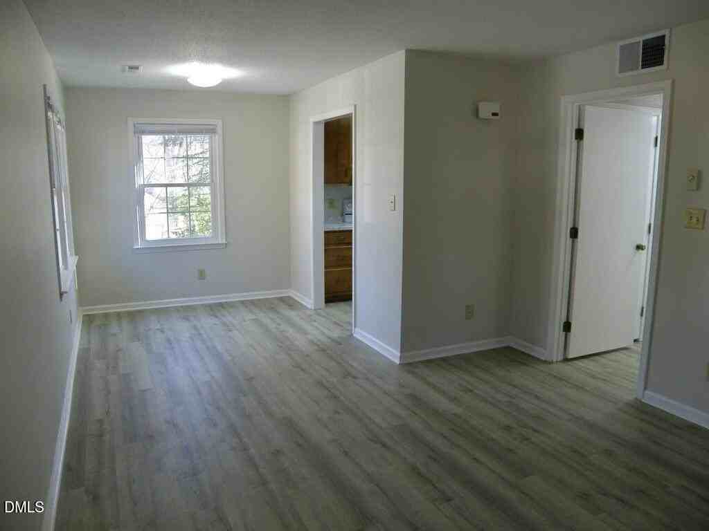 2809 Kilgore Ave - Photo 2 of 17